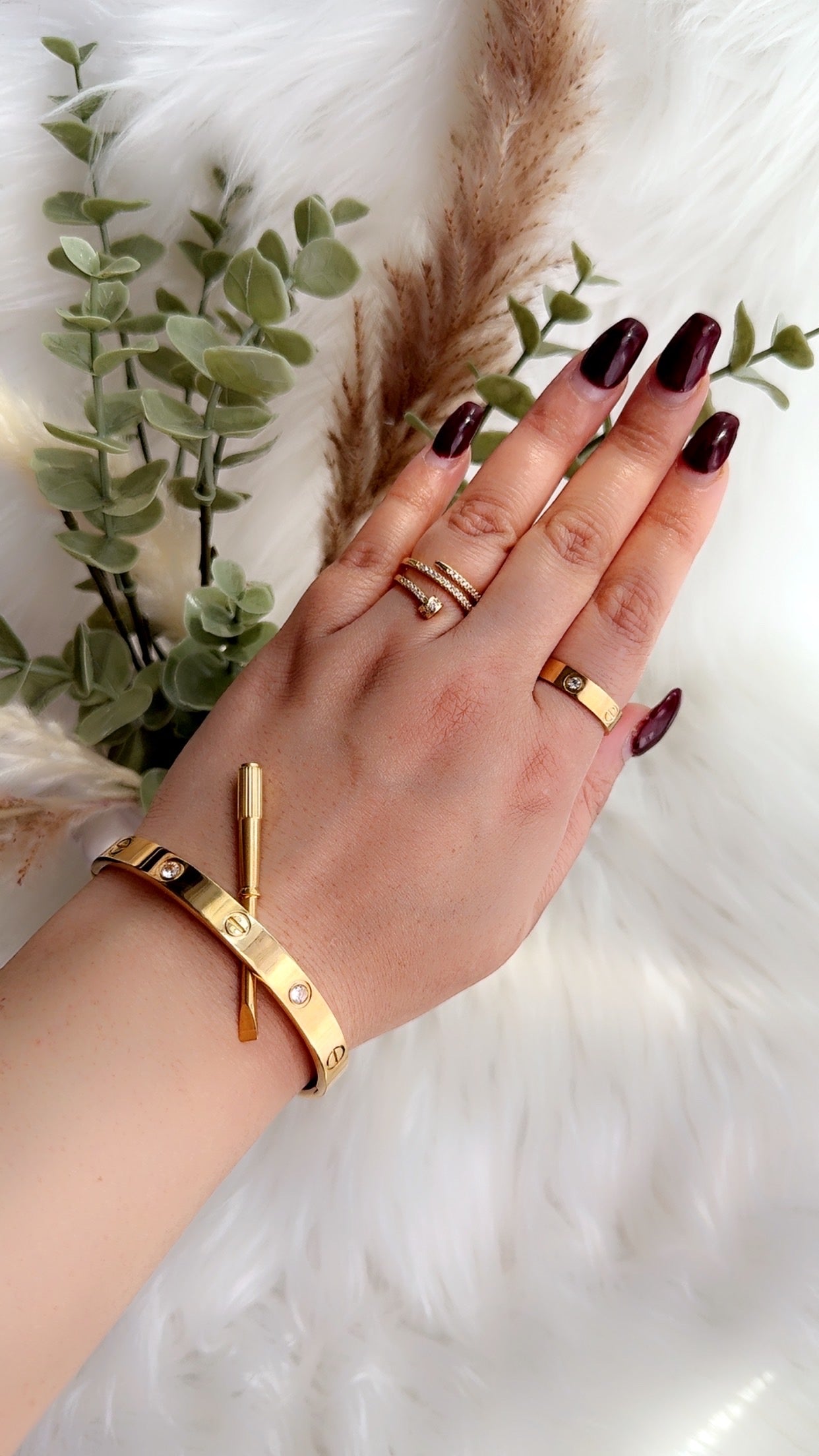 Love Screw Bracelet