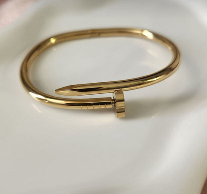 Nail Bracelet